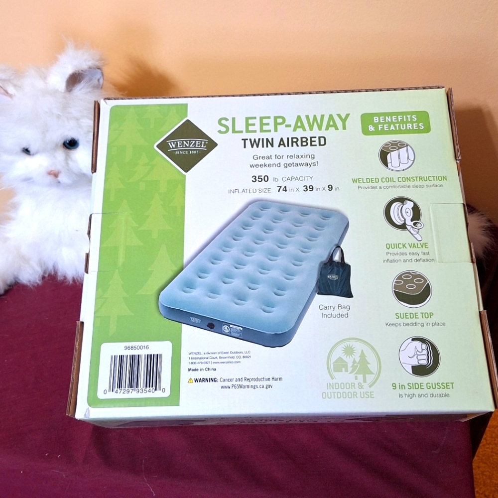 NWOT Wenzel twin airbed sleep away